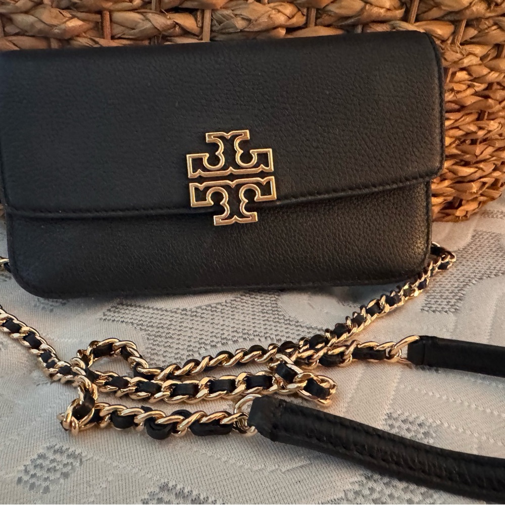 Tory Burch Black Leather Crossbody wristlet  Bag
